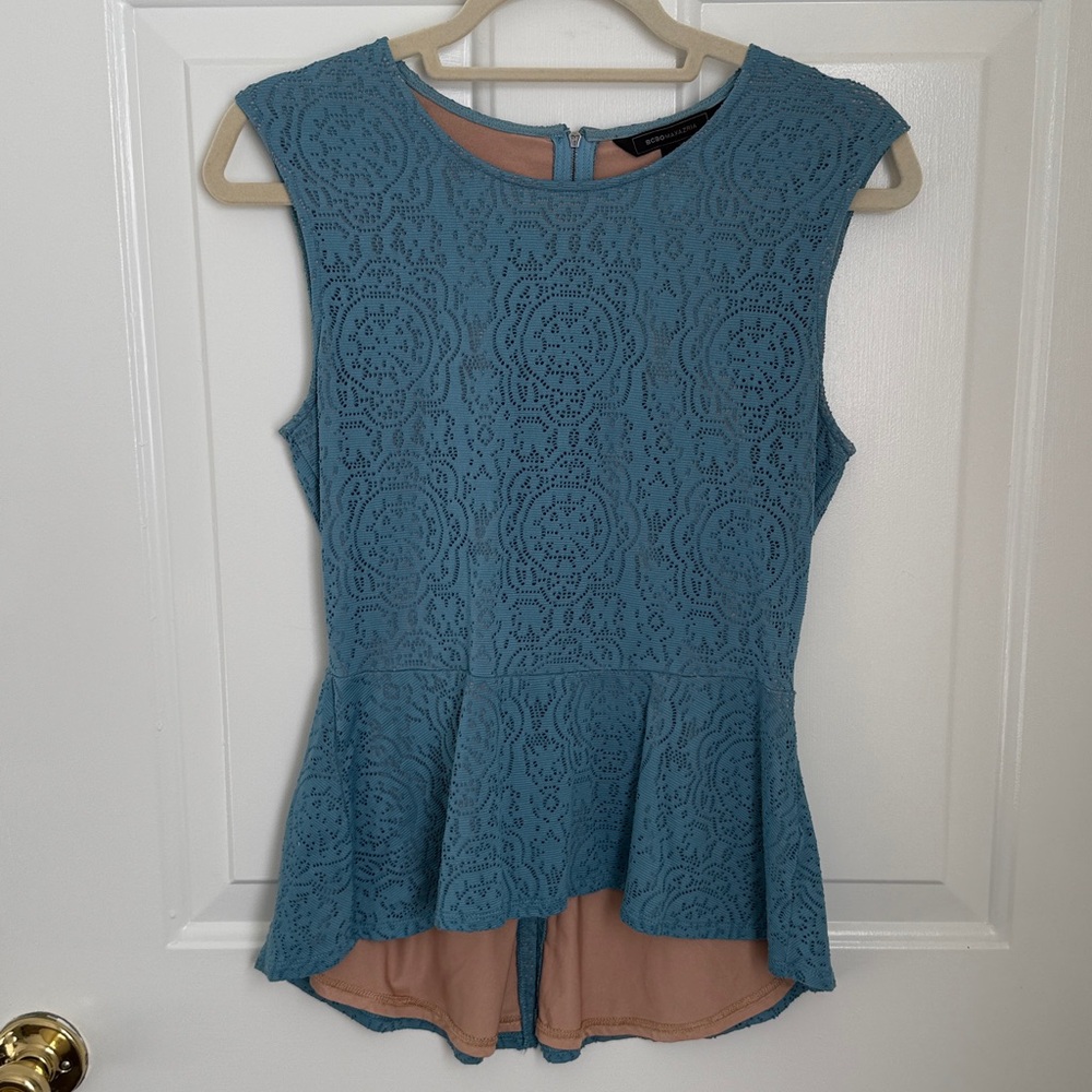 BCBGMaxAzria Teal Blue Lace Peplum Sleeveless Blouse - Size Medium - Picture 8 of 8